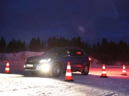 60 bis 80 Euro Bußgeld und 1 Punkt in Flensburg droht denen, die jetzt trotz winterlicher Straßenverhältnisse mit Sommerreifen unterwegs sind. (Foto: ADAC / Grube)