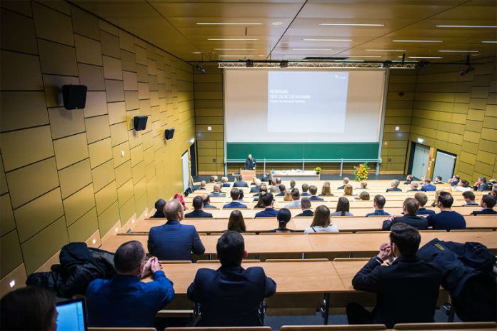 Feierliche Vergabe der Deutschlandstipendien an der Hochschule RheinMain (Foto: Hochschule RheinMain)