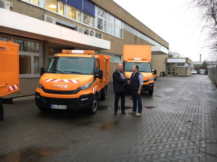 OB Löffler gefallen die neuen Räume des Bauhofs sehr gut. (Foto: Stadtverwaltung Neustadt)