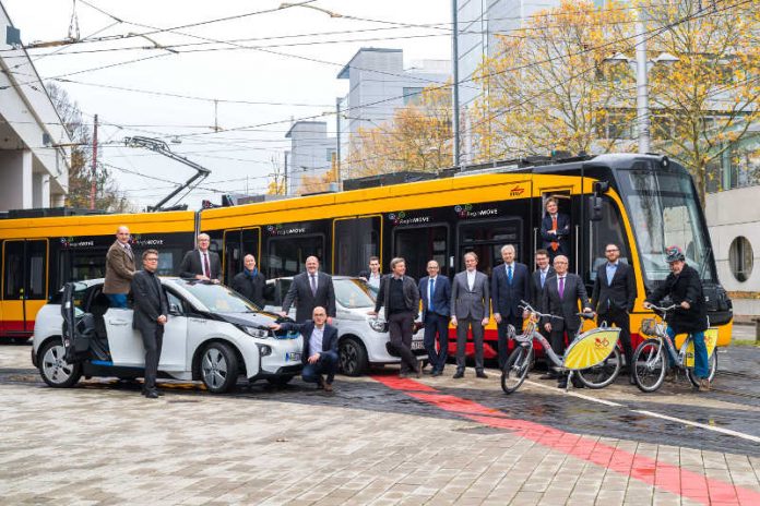 Alle Mobilitätsformen haben die Konsortialpartner des Projekts RegioMOVE im Blick (Foto: KVV/Peter Hennrich)