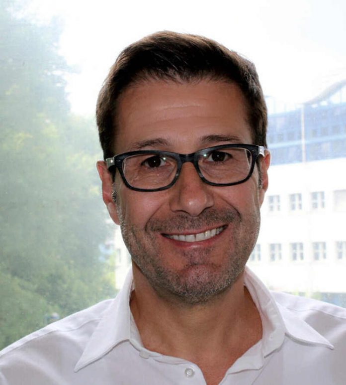 Professor_Schlarb_kl Professor_Schlarb_