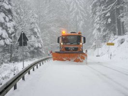 Bei Schnee und Eis sorgt der Winterdienst des Landratsamtes Karlsruhe auf 760 Kilometern Bundes-, Landes- und Kreisstraßen für Befahrbarbarkeit. (Foto: Gustavo Alàbiso)