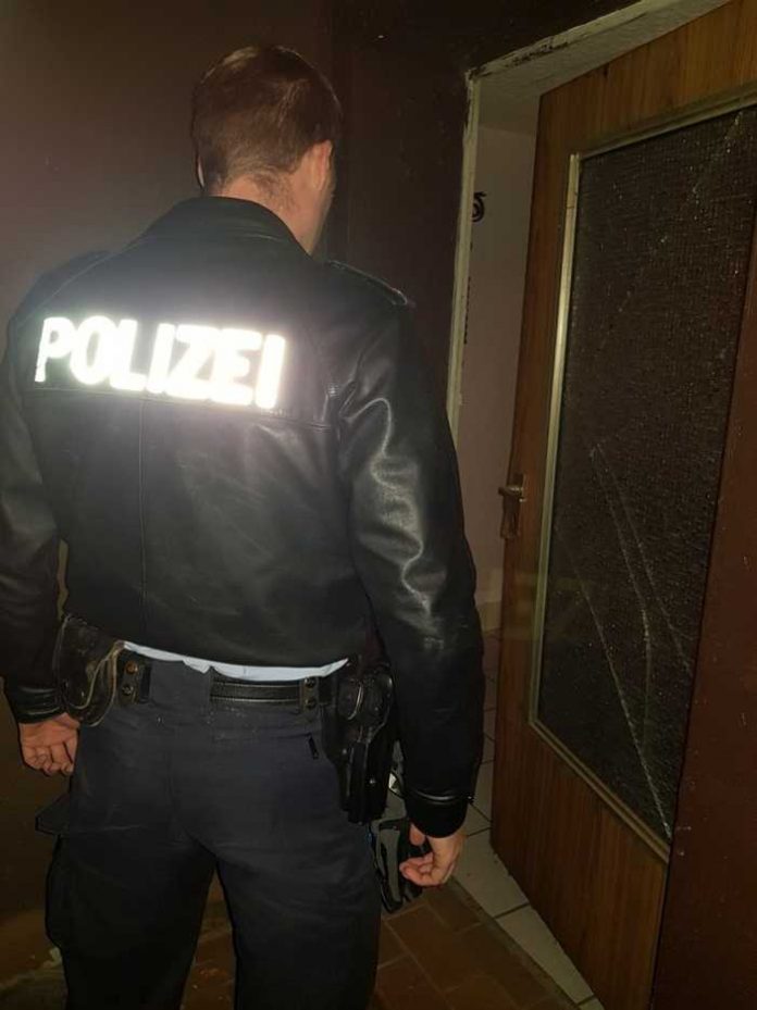 Kein Einbruch - sondern notwendige Hilfe Kein Einbruch - sondern notwendige Hilfe