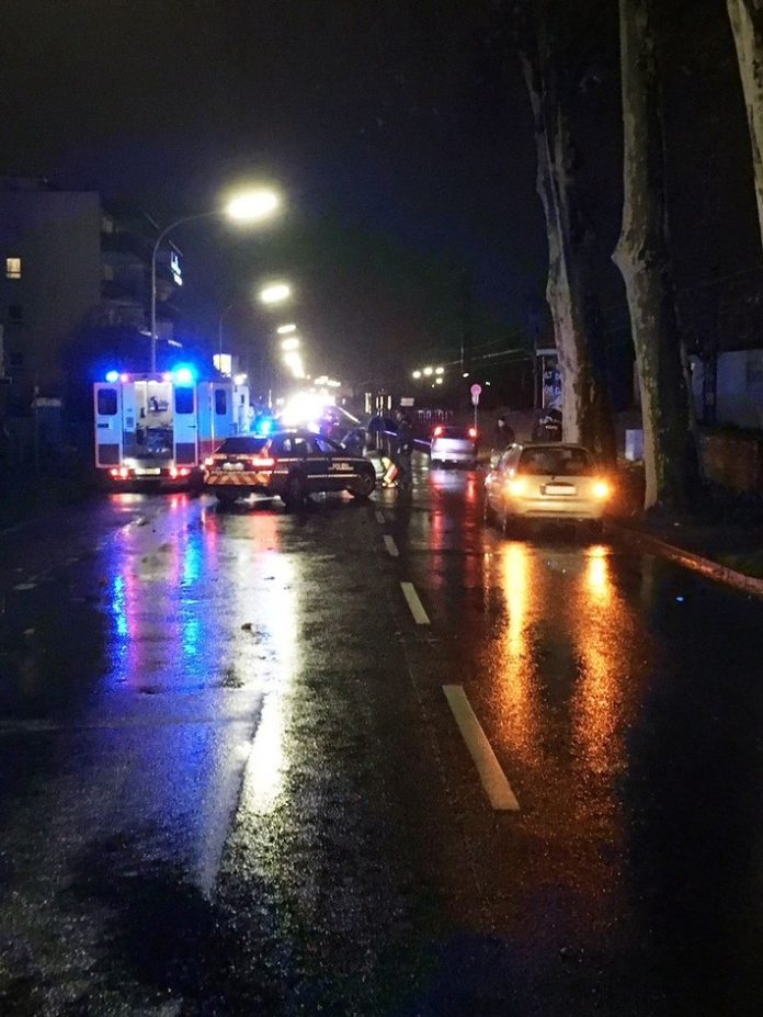 Übersichtsaufnahme Unfallstelle, Worms, Cornelius-Heyl-Straße Übersichtsaufnahme Unfallstelle, Worms, Cornelius-Heyl-Straße