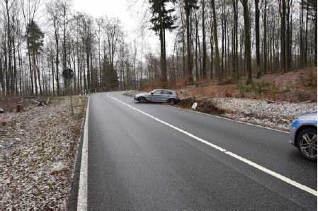 Die Polizei sucht Zeugen, die den Unfallhergang gesehen haben.