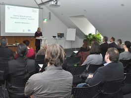 Das Fachpublikum lauschte interessiert den Ausführungen der Ersten Kreisbeigeordneten Diana Stolz zu OloV. (Foto: Kreis Bergstraße)