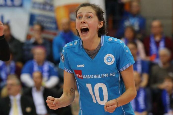 Irina Kemmsies freut sich über drei Punkte (Foto: Detlef Gottwald) Irina Kemmsies freut sich über drei Punkte (Foto: Detlef Gottwald)