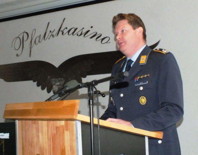 Rede von Oberstleutnant Martin Hess (Foto: Frank Wiedemann)