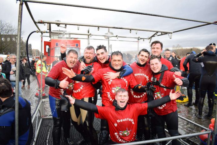 Taucher der Feuerwehr Neustadt (Foto: Nico Edinger)