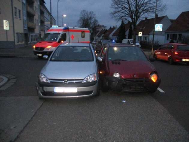 Unfall-PKW Unfall-PKW