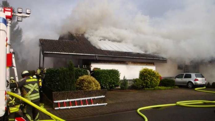 Weithin sichtbare Rauchentwicklung nach Küchenbrand