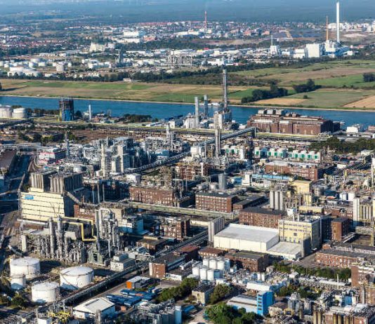 BASF-Stammwerk in Ludwigshafen (Foto: BASF SE)