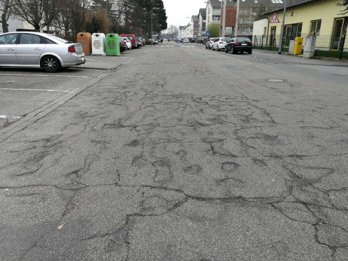 Patchschäden in der Saarlandstraße (Foto: Stadt Viernheim)