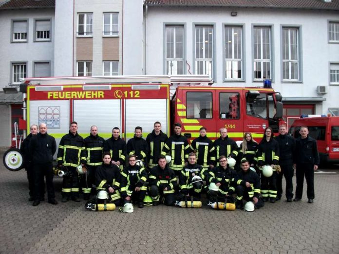 Die Lehrgangteilnehmer (Foto: Feuerwehr Bad Kreuznach)