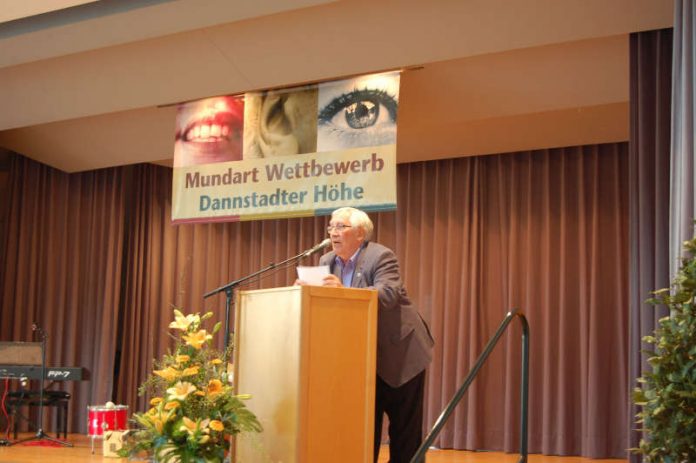 Platz 3 in der Kategorie Prosa erhielt Hermann Josef Settelmeyer aus Lingenfeld mit Platz 3 in der Kategorie Prosa erhielt Hermann Josef Settelmeyer aus Lingenfeld mit