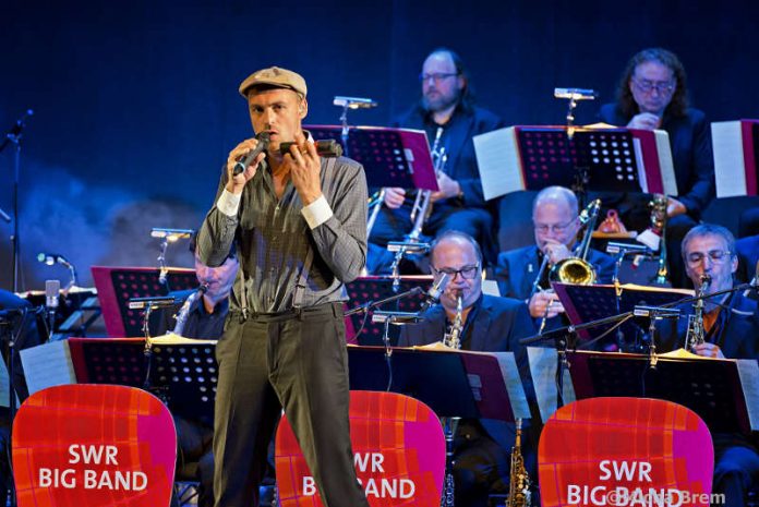 Max Mutzke und die SWR Big Band (Foto: Micha Brem)