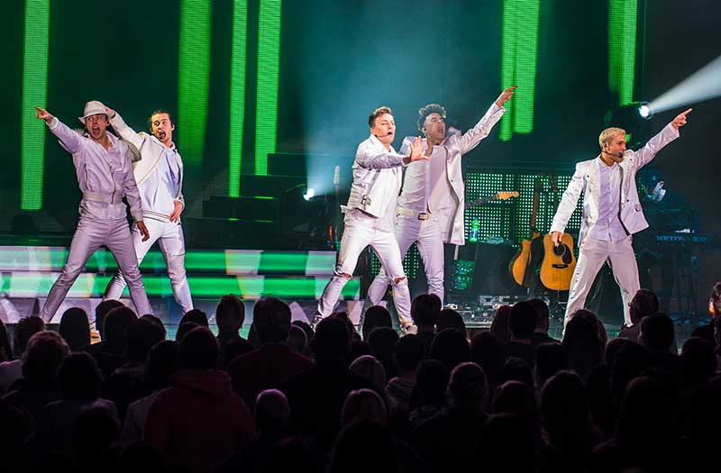 Boybands Forever im Rosengarten Mannheim (Foto: Helmut Dell)