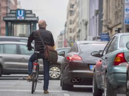 Vor allem im Stadtverkehr: Weg vom Auto, hin zum Fahrrad – das fordert der ADFC Rheinland-Pfalz als langfristige Strategie. (Foto: ADFC/Gerhard Westrich)