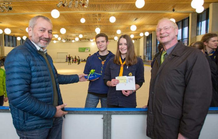 Eisbahn KL 40.000 Besucher