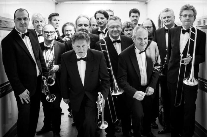 SWR BigBand (Foto: Lena Semmelroggen) SWR BigBand (Foto: Lena Semmelroggen)