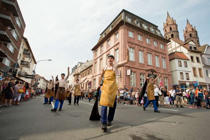 Foto vom Backfischfestumzug 2017 (Foto: Bernward Bertram)