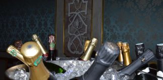 Das Ettlinger Schloss verwandelt sich in eine Champagnerbar (Foto: Stadt Ettlingen)
