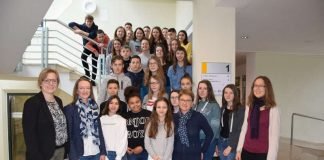 Über 30 Schüler und Schülerinnen des „Collège Philippe Grenier“ sind zum Schüleraustausch nach Sinsheim gekommen. (Foto: Stadt Sinsheim)