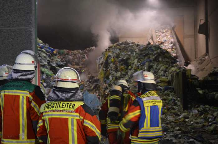 Der Brand beschäftigte die Feuerwehr stundenlang