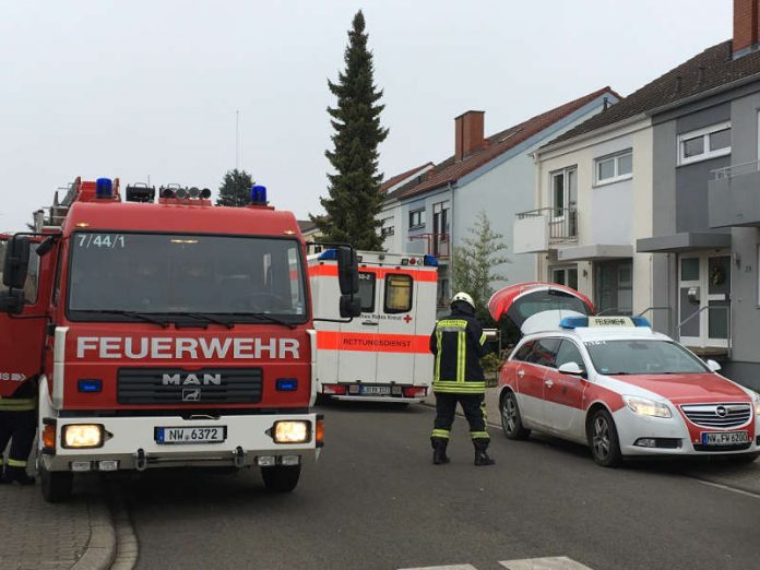 Einsatz in der Berliner Straße (Foto: Feuerwehr Neustadt)