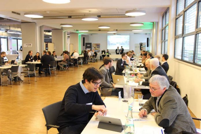 Der Karlsruher Venture Day bot ausgewählten Startups aus dem IT-, Web- und Software-Bereich die Gelegenheit, im Speeddating ihr Geschäftsmodell vor namhaften Venture Capitalists zu pitchen – und so wichtiges Kapital für ihr junges Unternehmen zu sichern. (Foto: CyberForum) Der Karlsruher Venture Day bot ausgewählten Startups aus dem IT-, Web- und Software-Bereich die Gelegenheit, im Speeddating ihr Geschäftsmodell vor namhaften Venture Capitalists zu pitchen – und so wichtiges Kapital für ihr junges Unternehmen zu sichern. (Foto: CyberForum)