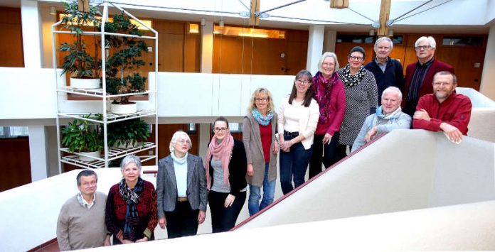 Spendenübergabe der Kunst-Aktion Kita in Mutterstadt (Foto: Gemeindeverwaltung Mutterstadt) Spendenübergabe der Kunst-Aktion Kita in Mutterstadt (Foto: Gemeindeverwaltung Mutterstadt)