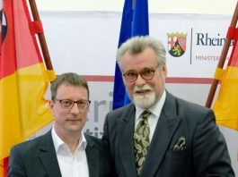 Andreas Werle und Justizminister Herbert Mertin (Foto: oto: Ministerium der Justiz)