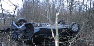 Pkw in der Böschung der A 63
