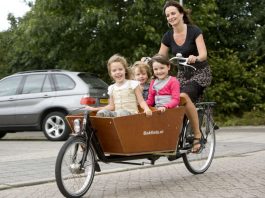 Auf der Cargobike Roadshow zu sehen: das Bakfiets-Modell (Foto: cargobike.jetzt)