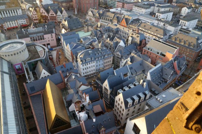 Blick vom Dom auf das DomRömer-Quartier, die neue Altstadt (Foto: DomRömer GmbH / Uwe Dettmar)