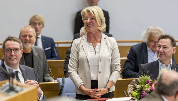 Die neue Landtags-Vizepräsidentin Astrid Schmitt (Foto: Torsten Silz)