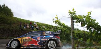 Die ADAC Rallye Deutschland bietet 2018 noch mehr Action in den Weinbergen. (Foto: ADAC / Sascha Dörrenbächer)