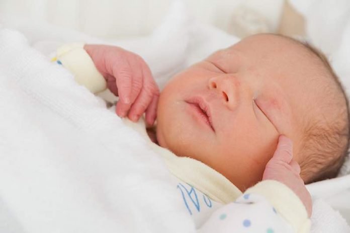 Dem Paar zu einer natürlichen Empfängnis und damit zum Nachwuchs zu verhelfen, ist erstes Ziel in der Kinderwunschambulanz der Universitäts-Frauenklinik Heidelberg. (Foto: Universitätsklinikum Heidelberg)