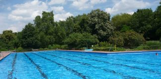 Freibad Rheinau (Foto: Stadt Mannheim)