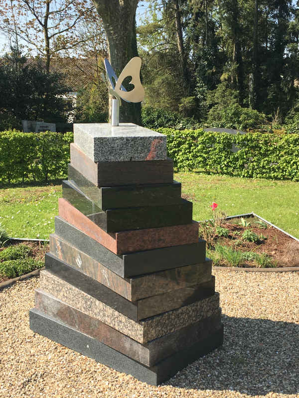 Gedenkstein (Foto: Stadt Sinsheim) Gedenkstein (Foto: Stadt Sinsheim)