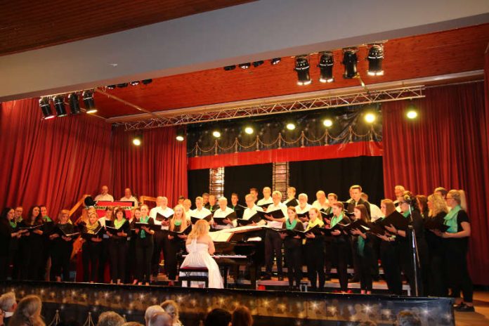 Konzert des Männerchors des MGV 1891 Esthal (Foto: Harald König) Konzert des Männerchors des MGV 1891 Esthal (Foto: Harald König)