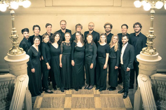 „Neuer Kammerchor Berlin“ unter Leitung von Adrian Emans (Foto: Simon Hertling)