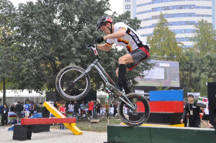 Noah Sandritter in Aktion bei der Weltmeisterschaft 2017 in China (Foto: Jörg Baum)