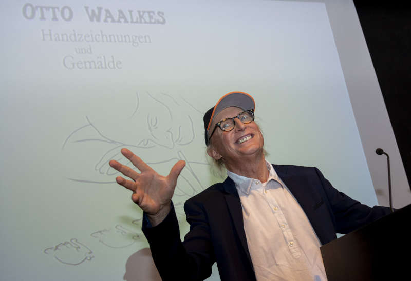 Otto Waalkes bei der Eröffnung der Otto-Ausstellung (Foto: Stadt Frankfurt / Salome Rössler)