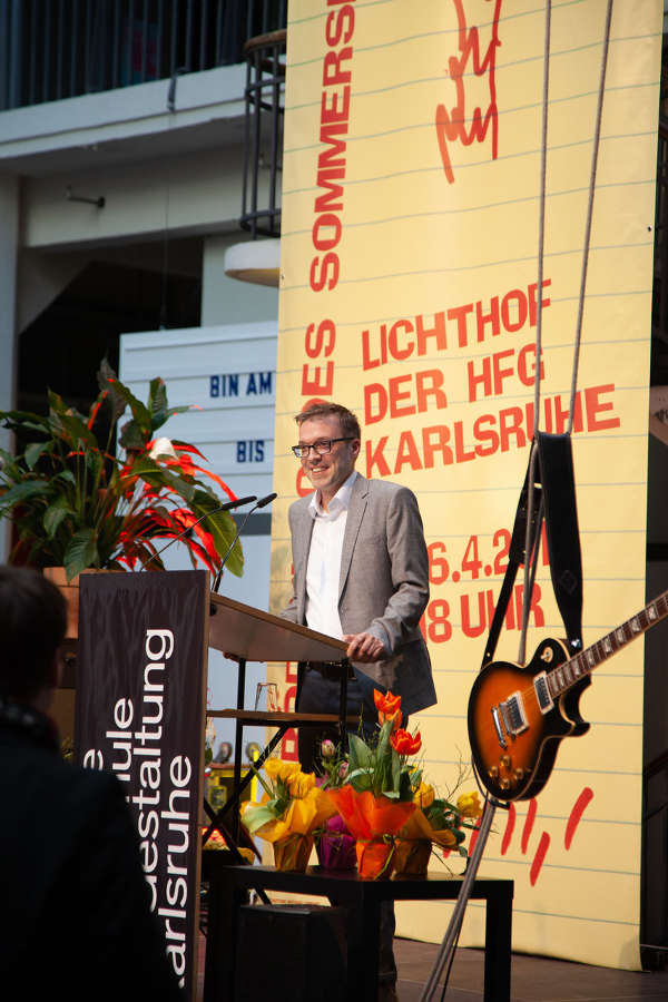 Prof. Dr. Johan F. Hartle (Foto: Staatliche Hochschule für Gestaltung Karlsruhe)