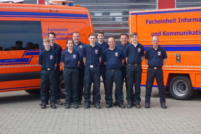 Die neuen Sprechfunker (Foto: Feuerwehr Speyer)