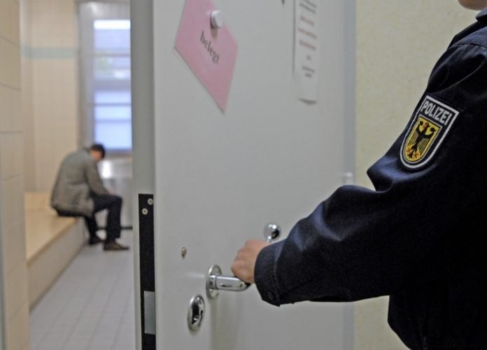 Symbolbild, Polizei, Gefängnis, Verhaftung, Zelle © Bundespolizei