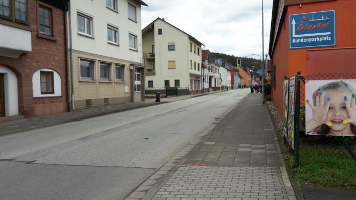 Die Ortsdurchfahrt Otterbach (Foto: Metropolnews)