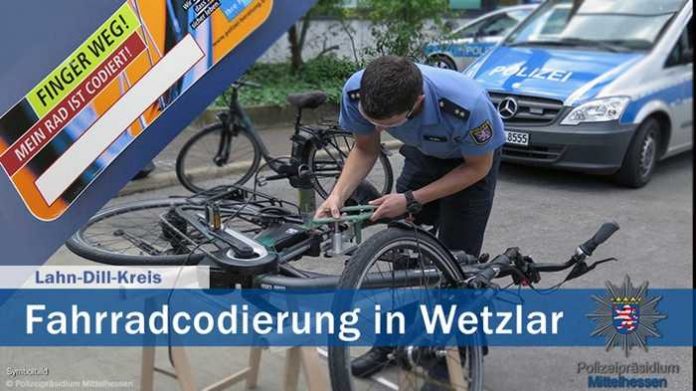 Polizei in Wetzlar codiert am 11.04. kostenlos Fahrräder - vorherige Anmeldung unter Tel.: (06441) 9180 ist zwingend erforderlich!