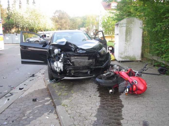Das Bild zeigt die Unfallörtlichkeit Das Bild zeigt die Unfallörtlichkeit